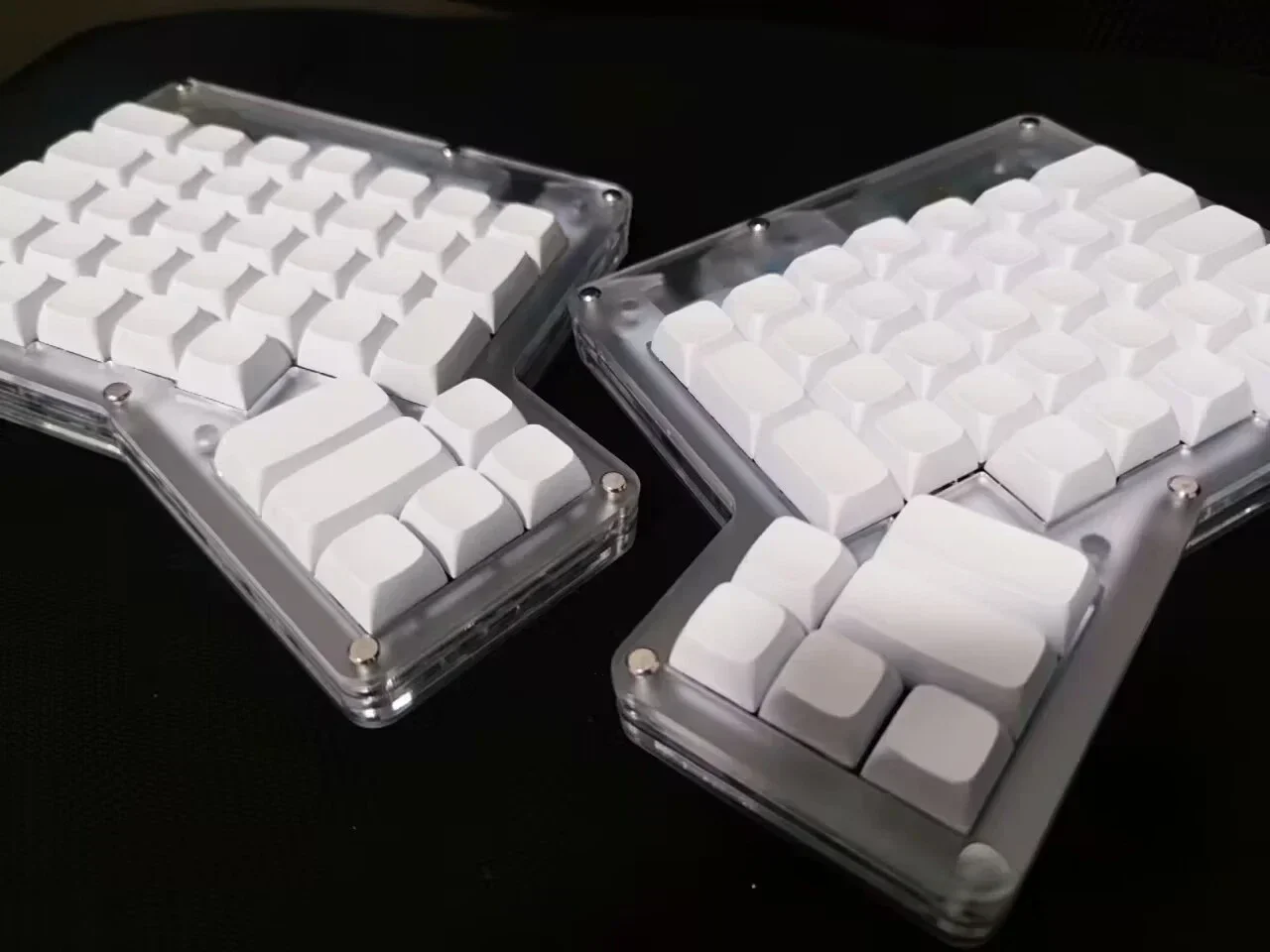 Ergodox Split Keyboard Custom  Ergonomic Keyboard Red Axis/XDA Hot Swap VIA TYP-C Wired 3-layer Combination Dvorak Layout Design