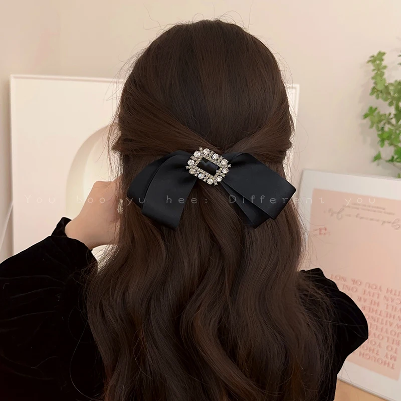 Pinza para el pelo con lazo de princesa elegante, accesorio para el cabello de alta gama y elegante para un aspecto elegante de media altura