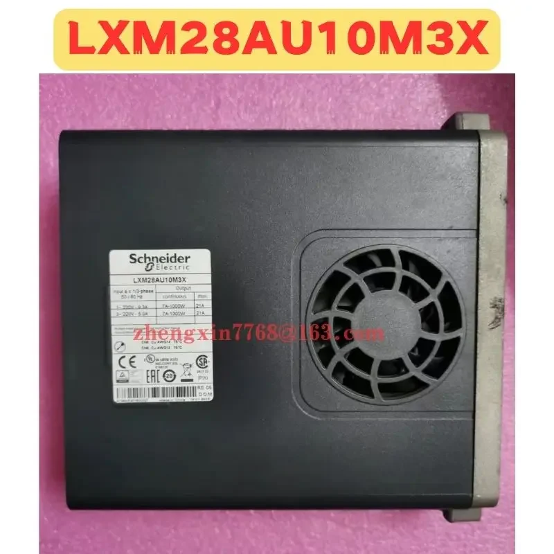 Servoaccionamiento usado LXM28AU10M3X Función normal probada OK