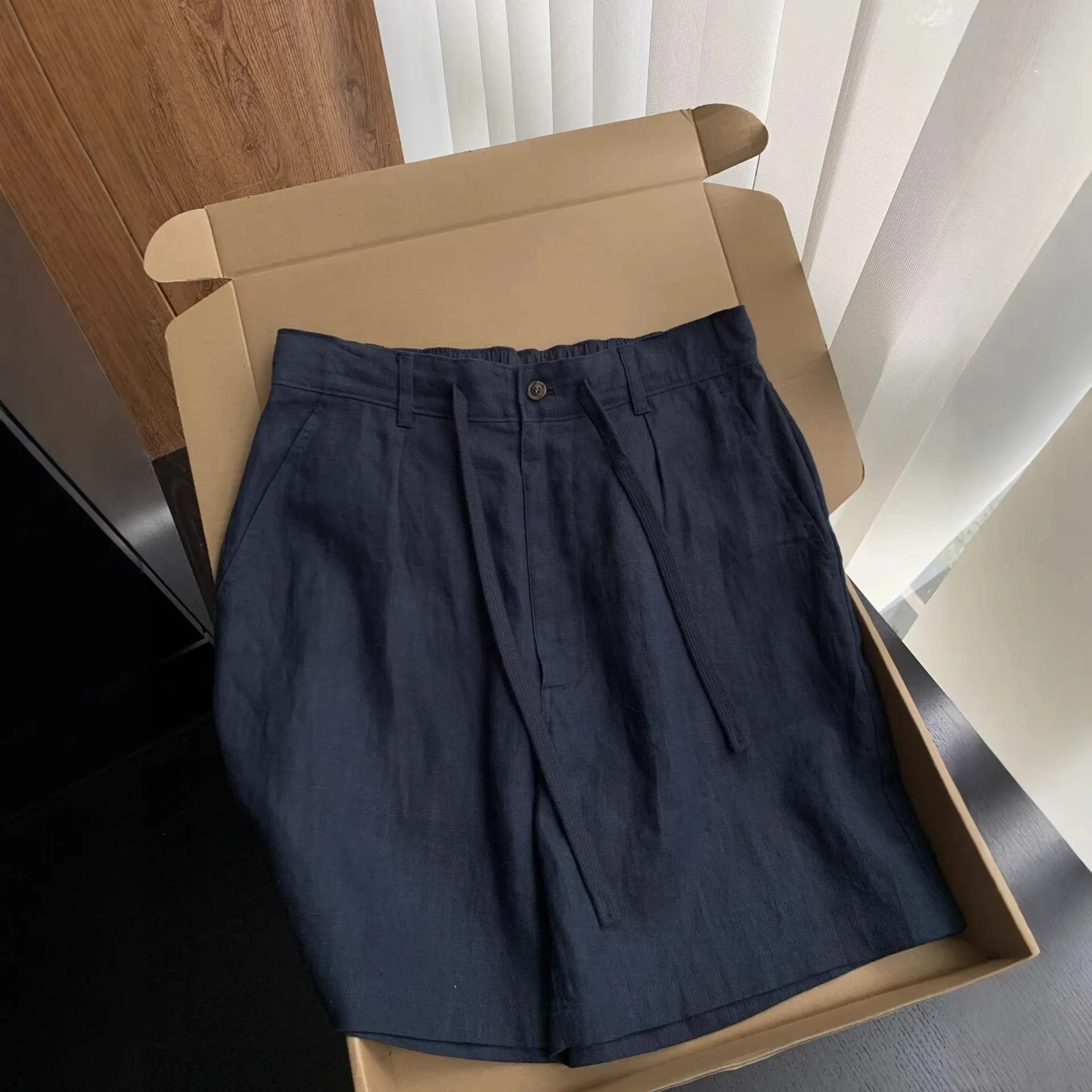 Men's Linen Shorts Beach Breathable Loose Straight Leg Casual Shorts Lace-up Drawstring Cooling Quick-drying 5-Points Pants