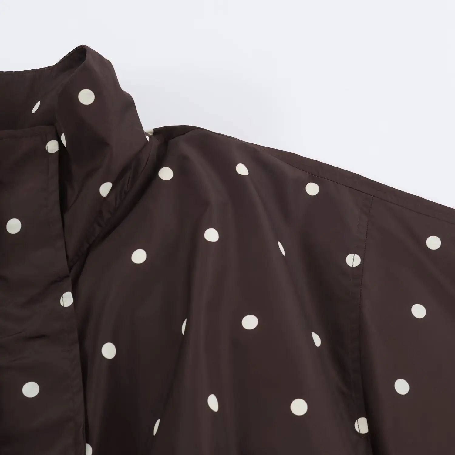BSAY Damen Bomberjacke mit Polka-Dot-Print, kurz geschnitten, Stehkragen, elastische Ärmelbündchen, lange Ärmel, lässiges Design mit Taschen, kurze Oberbekleidung. – Detail 18