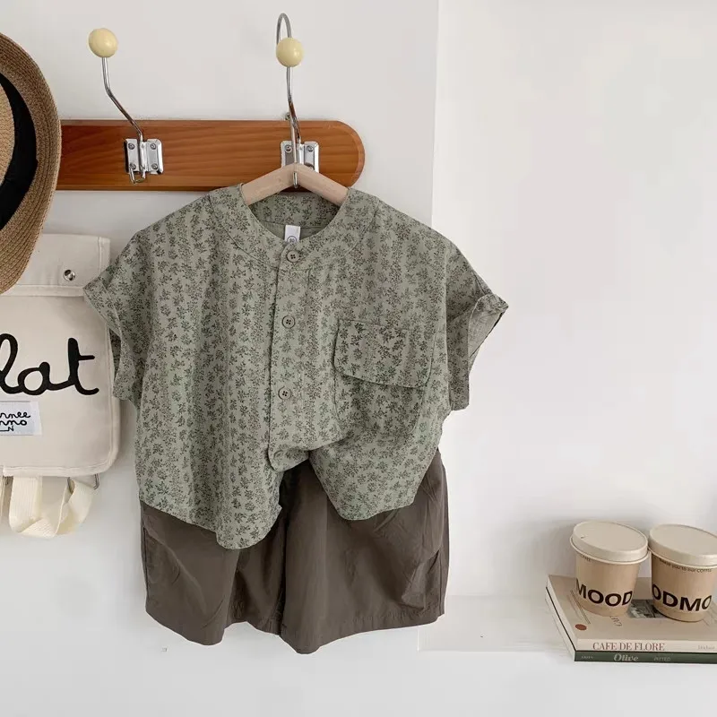 

Летний комплект для мальчиков 2026: модная хлопковая рубашка с коротким рукавом и шорты (2 предмета), ретро-стиль, для детей ростом 90-140 см