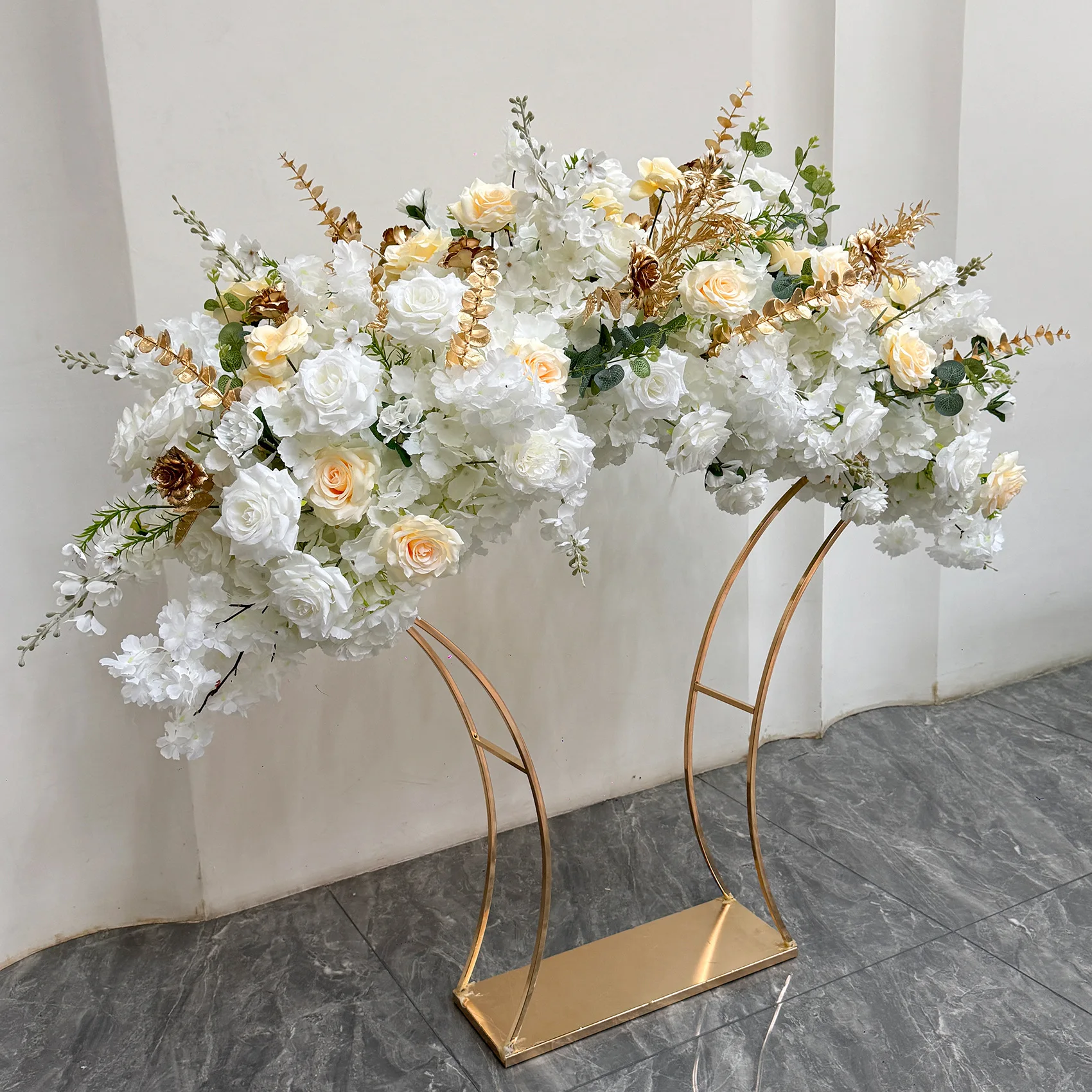 Shelf table flower wedding table placement hanging flower row wedding golden window exhibition hall decoration