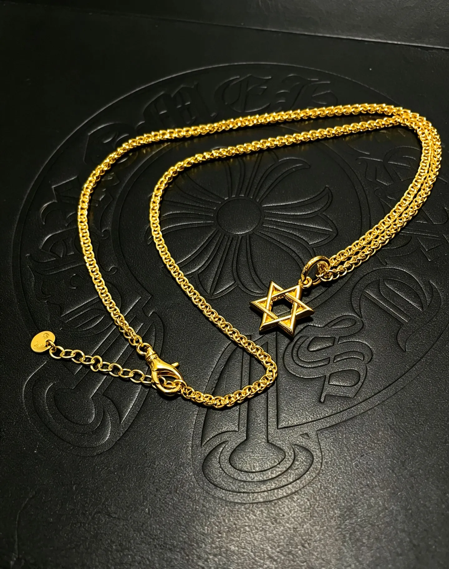 S925 sterling silver hollow five-pointed star charm fashion pendant necklace light luxury elegant CH couple accessories