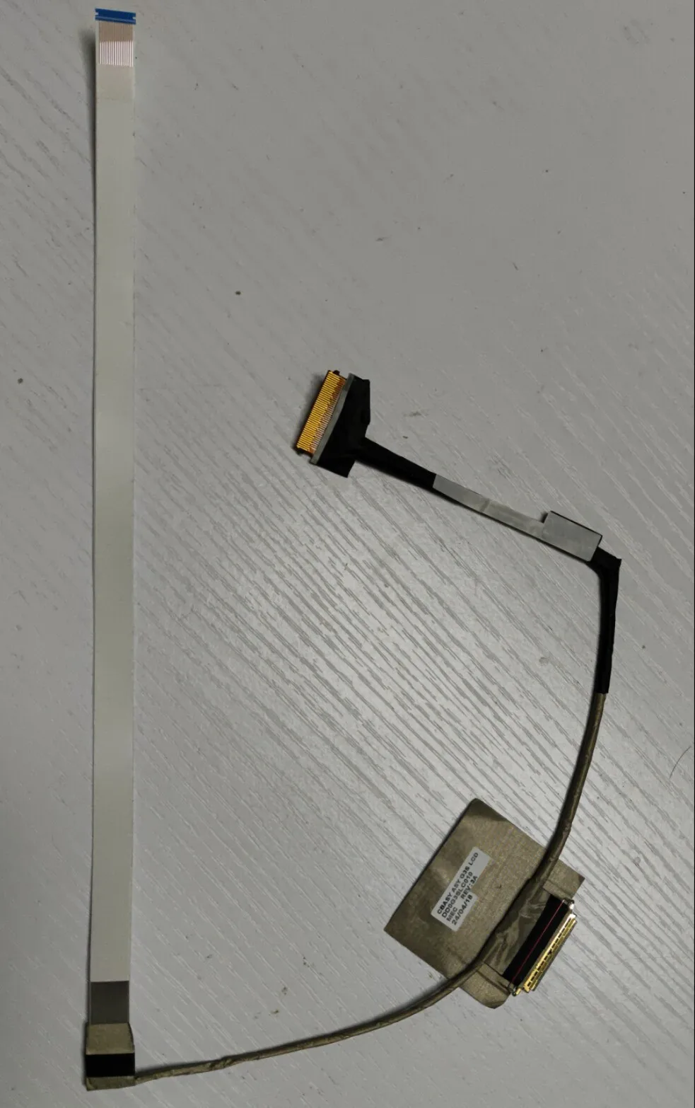 

For G3S screen cable DD0G3SLC010 is suitable for HP laptop screen cable, brand new and original 40 pins.