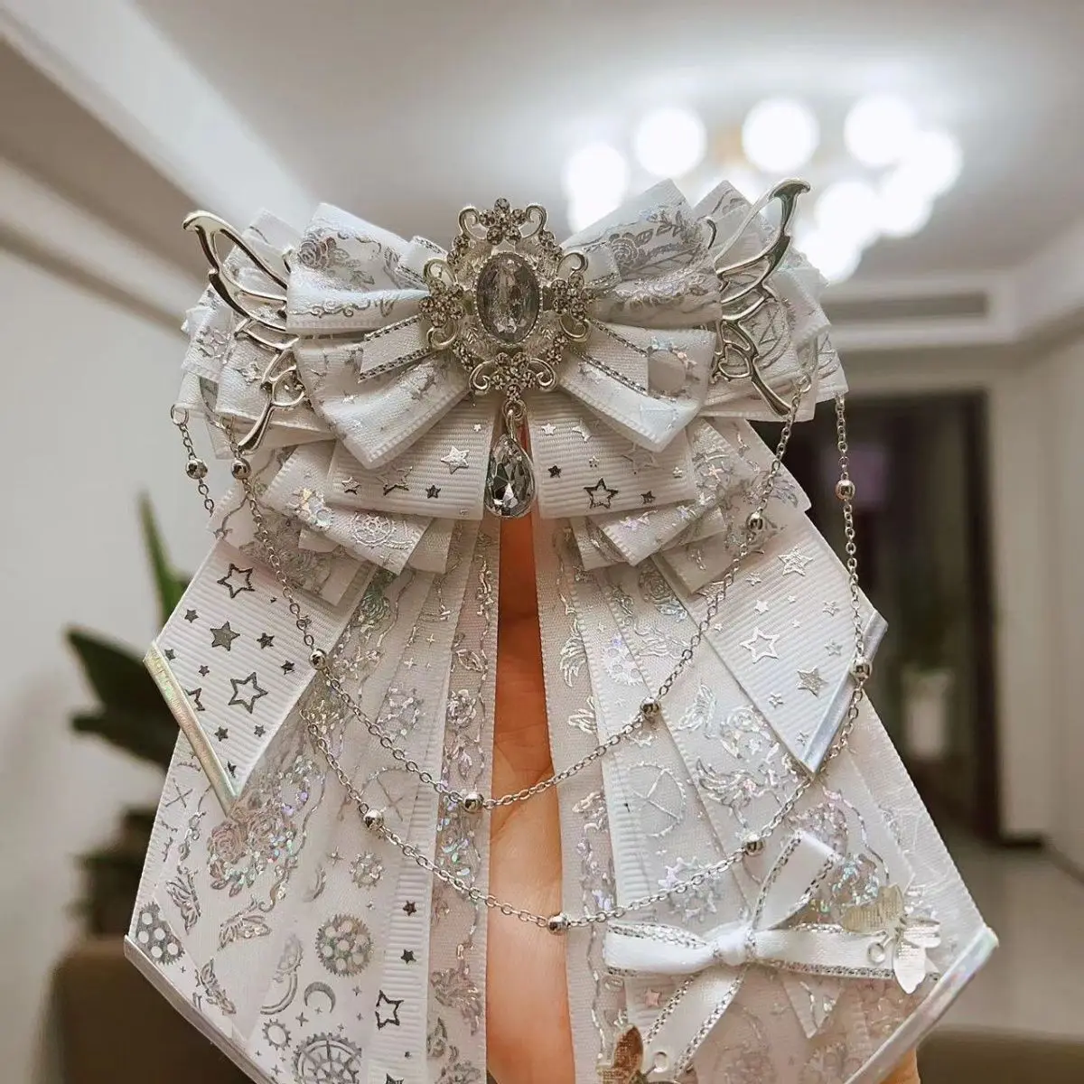 Handmade Lolita Bow Tie Brooch Anime Concert Support Stick High-end Luxury Rhinestone Shirt Dress Collar Flower Accessories Gift