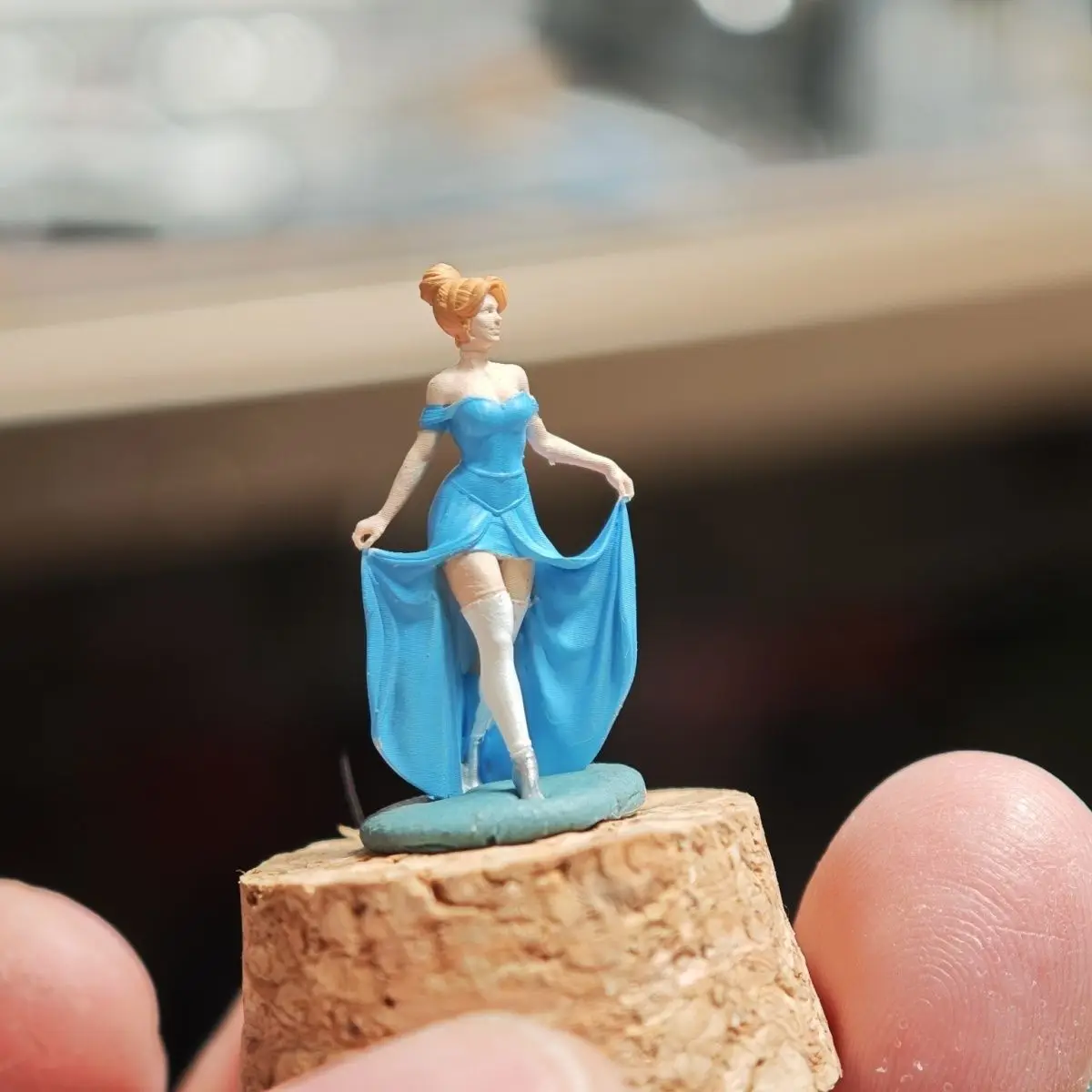 

1/64 Resin Static Figurines Model Cinderela Princess Diorama