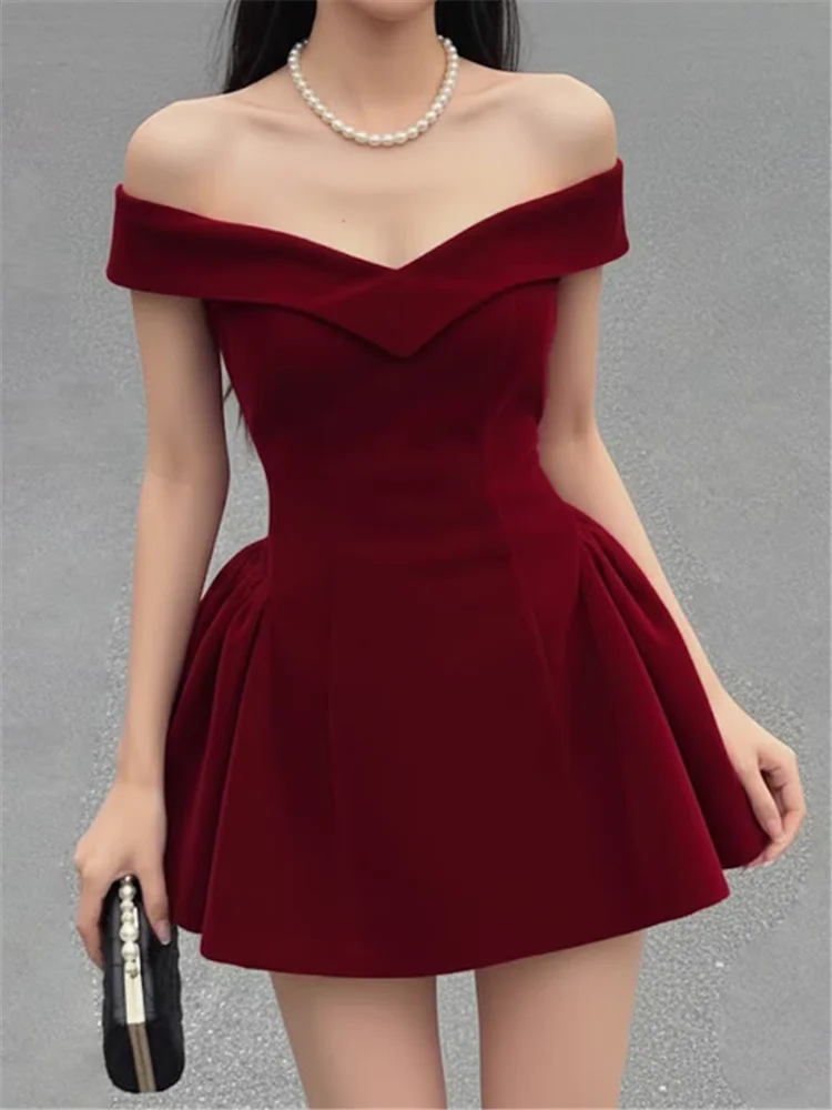 

Новогоднее праздничное вечернее красное черное мини-платье с большим бантом на спине без бретелек Spice Girl с разрезом на шее, сексуальное тонкое короткое платье трапециевидной формы