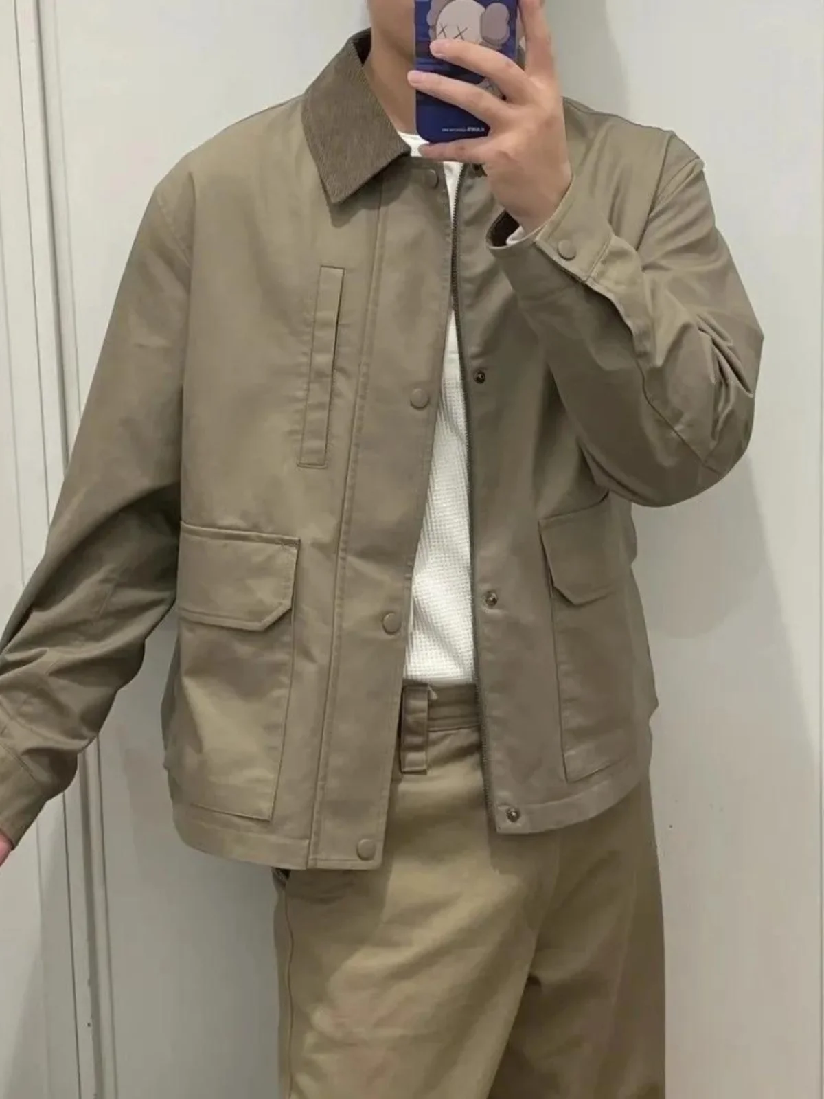 

Модная мужская куртка в британском стиле, осенняя новинка, свободный крой, рабочая одежда, трендовая верхняя одежда, молодежная повседневная куртка с длинными рукавами на молнии