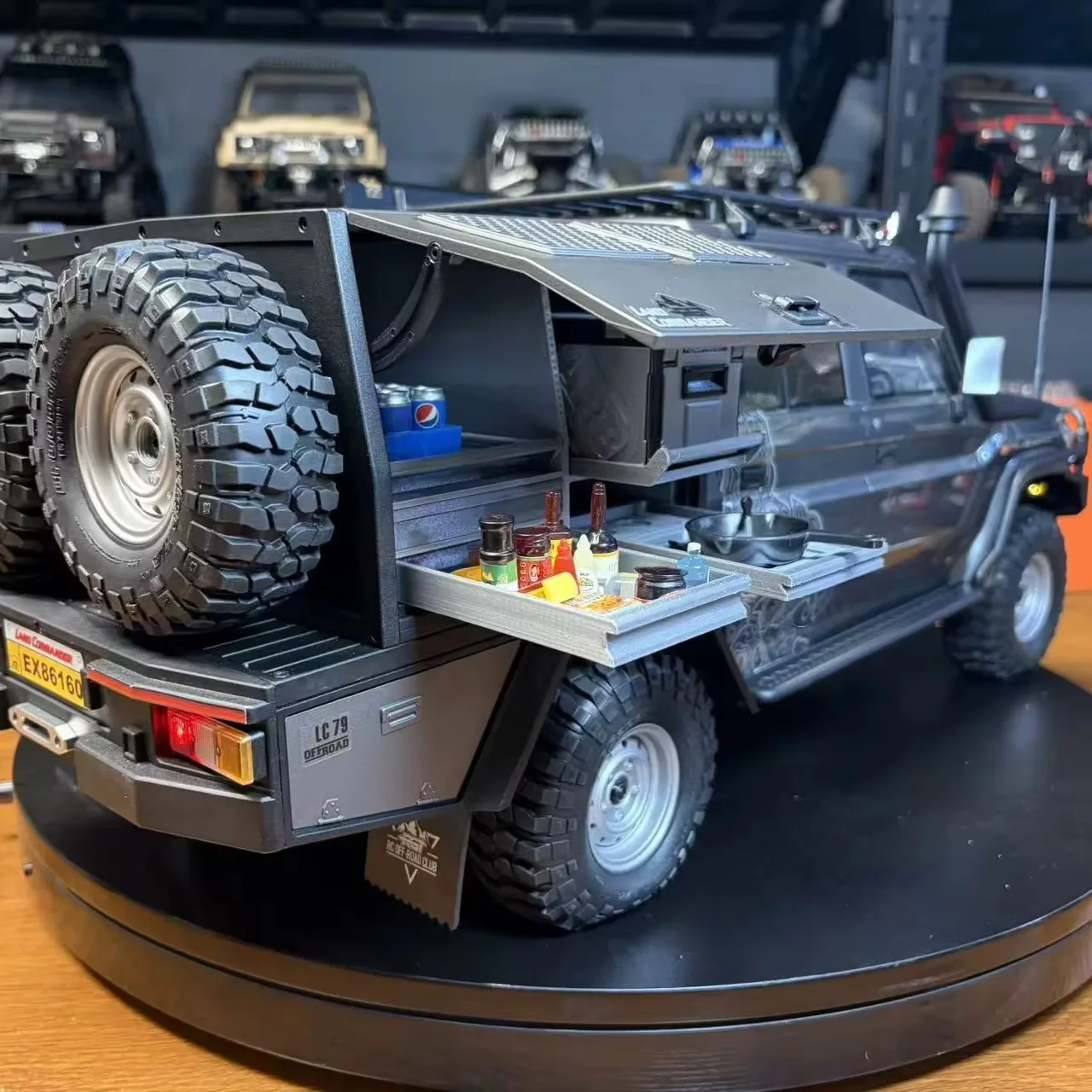 rgt-ex86160-1-10-lc79-crawler-upgrade-parts-hard-shell-roof-tent-with-hidden-retractable-ladder-mag-lock-side-rear-boxes