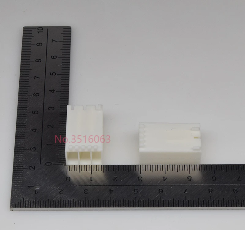 1Pcs 521205 521205-7 0.25 6.35mm Pitch 3P Connector
