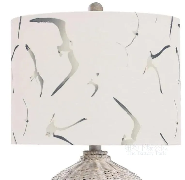 New York Downtown Park Import Love Southern Flying Seagull Water Wash White Vine Weave Decorative Table Lamp