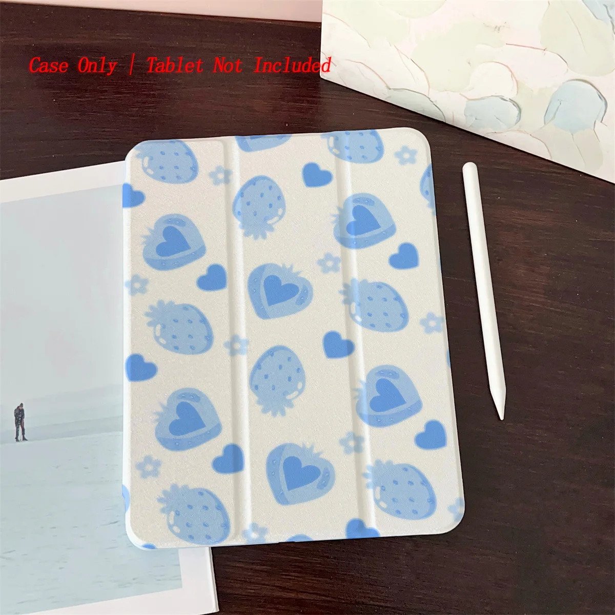 

Sweet White Background & Blue Strawberries+Blue Small Hearts iPad Case For Apple iPad Pro 11/12.9 Air 4/5 Mini 6 10th Gen Cover