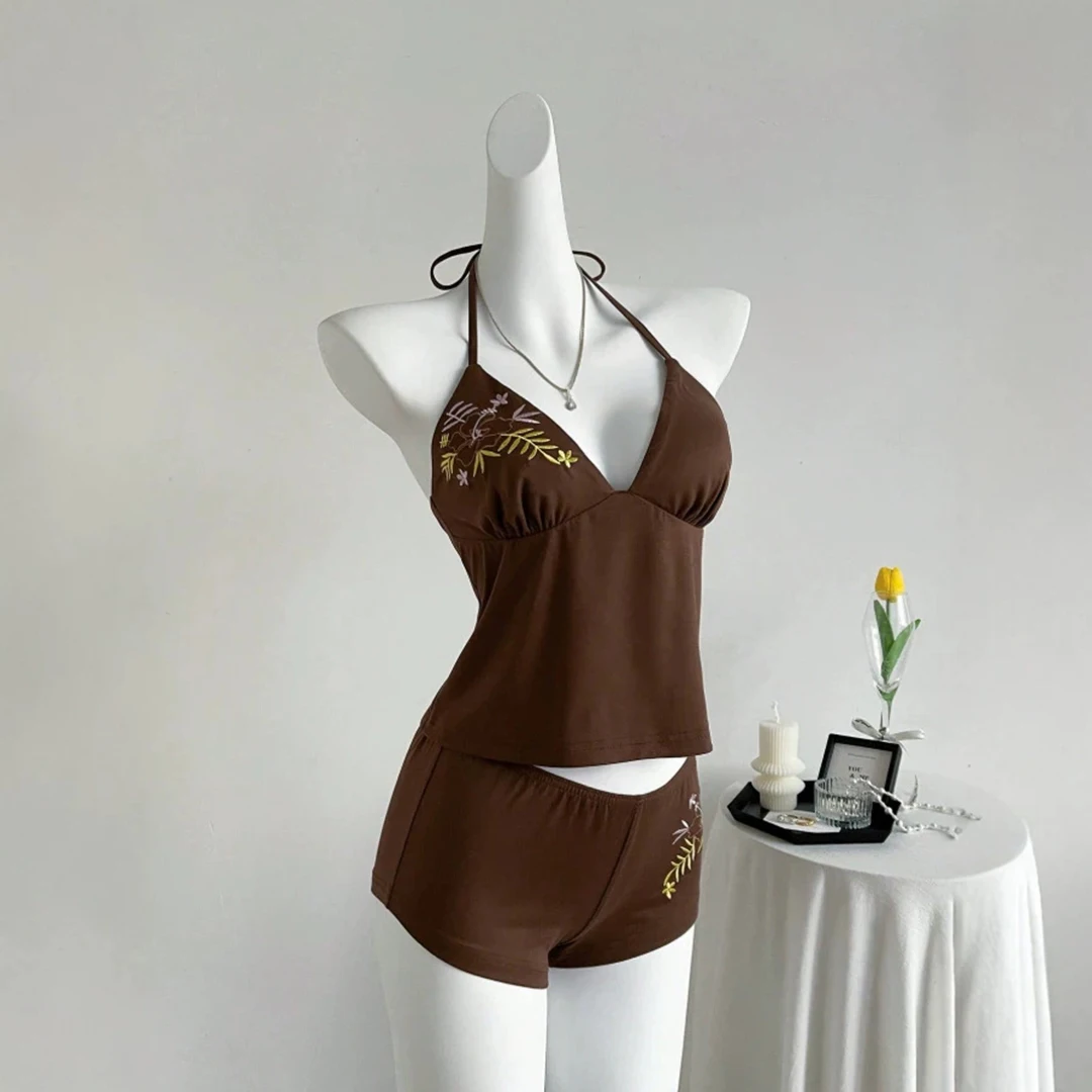 New Women's Summer Brown Tank Top and Shorts Set with Hanging Neck, Thin Strap, V-neck Splicing, Slim Fit Top