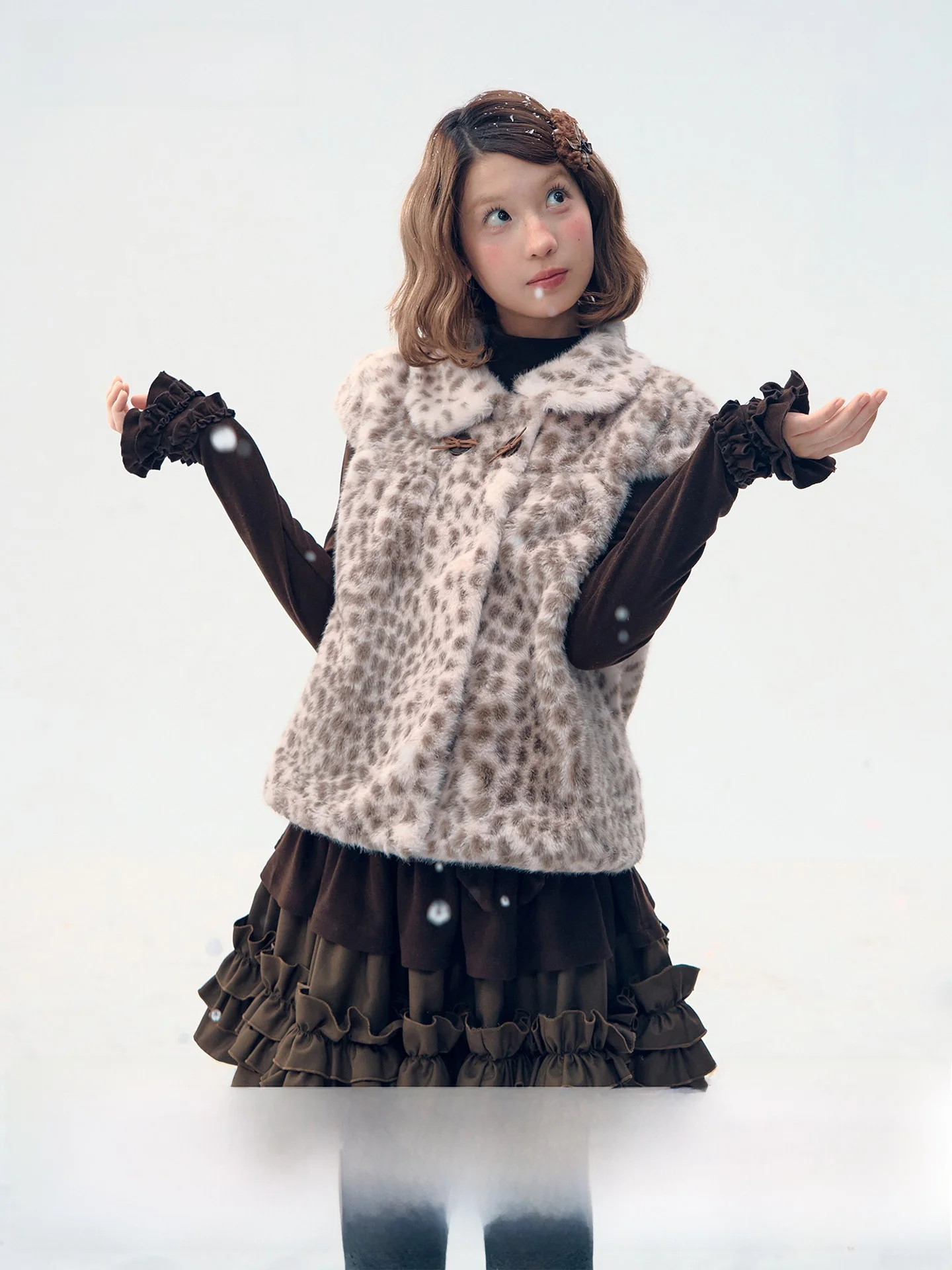 

Narratorgirls Baby Doll Collar Double Breasted Short Sleeve Faux Fur Jacket Brown Pink Leopard Print Vintage Style Women's Top