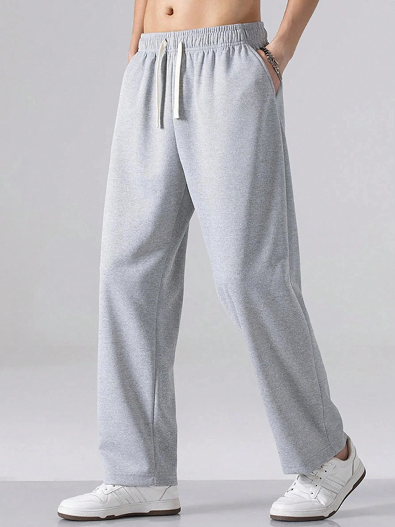 

Men's Regular Fit Solid Color Drawstring Waist Sports Pants Autumn and Winter Casual Pocket Design Pants Men's Daily Trousers