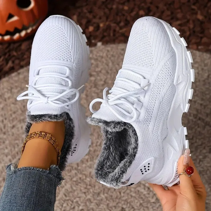 Cotton shoes for women in winter 2025 large size thick soled shoes with plush and thick cotton boots  shallow mouth short boots