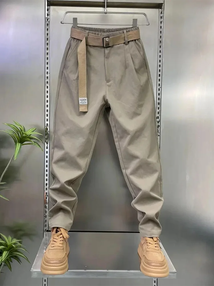 

Мужские повседневные спортивные брюки Harlan осенней коллекции 2025: свободные, прямые, в стиле рабочей одежды, с роскошным дизайном и вставками, комфортные для отдыха