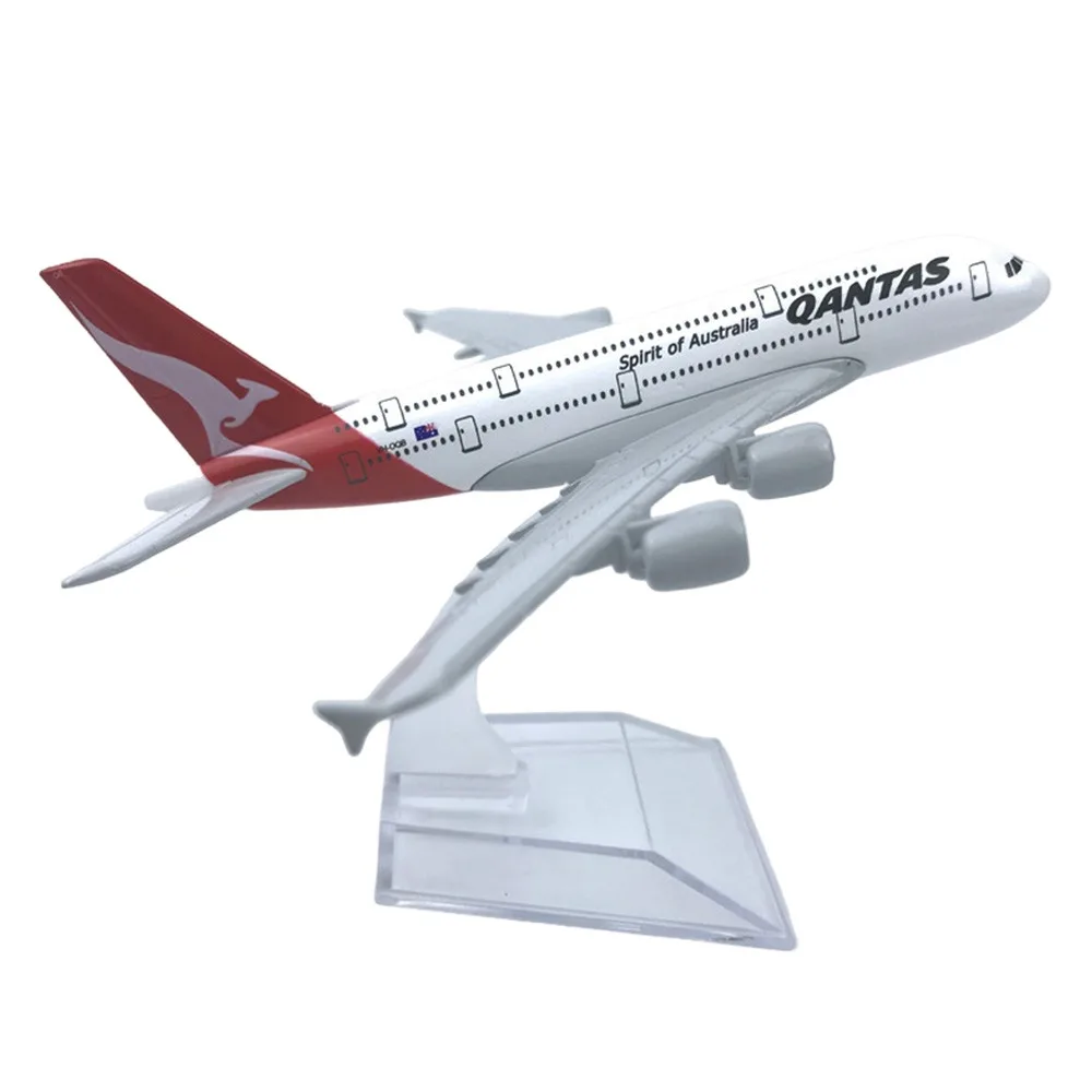 

Новая модель самолета Boeing B737 авиакомпании GOL Airlines (Бразилия), 16 см, масштаб 1:246, из сплава, 10 вариантов дизайна