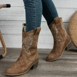 Botas de couro de cabeça redonda para mulheres com capa, salto alto, versátil, confortável, tamanho grande, nova moda, inverno, 2023