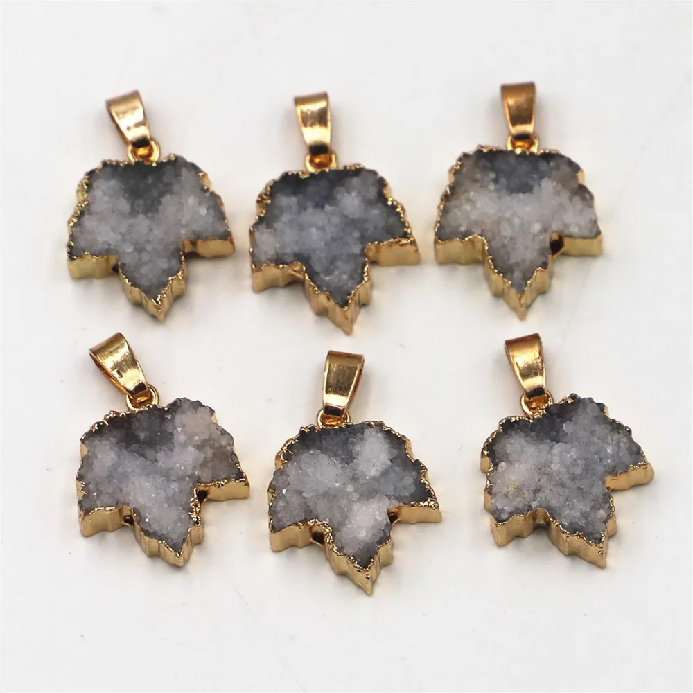 

Brand New Natural Stone Grey Maple Leaf Agate Pendants Men Women Unisex Fashion Exquisite Jewelry Necklace Making 4Pcs Wholesale