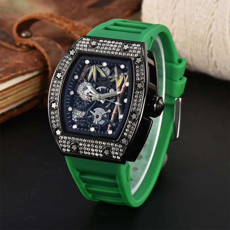 New Diamond encrusted Quartz Watch Wholesale Panda Bamboo Hollow Dial Fashion Sports Watch