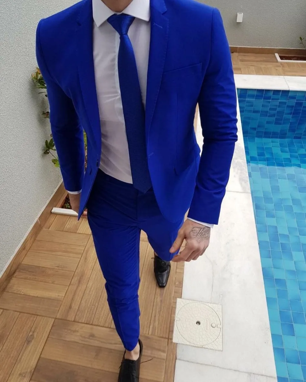 2022 New Arrival Royal Blue Prom Suits Groom Tuxedos Latest Coat Pants Designs Mens Wedding Suits Male Slim Fit Jacket+Pants+Tie