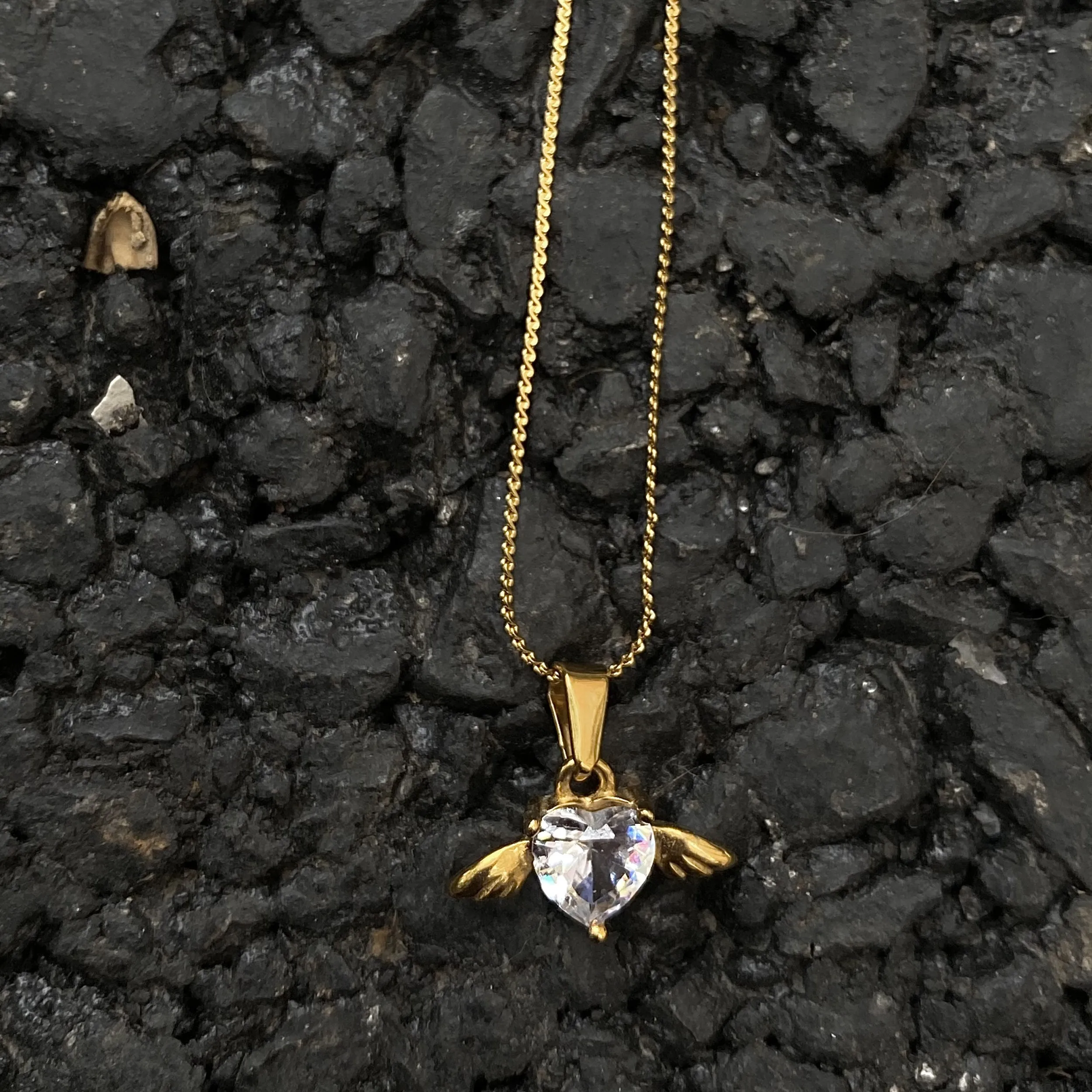 

DASEIN 2025 Summer New Angel Wing Heart Zircon Pendant Necklace for Women Stainless Steel 18k Gold Plated Stacked Jewelry Gift