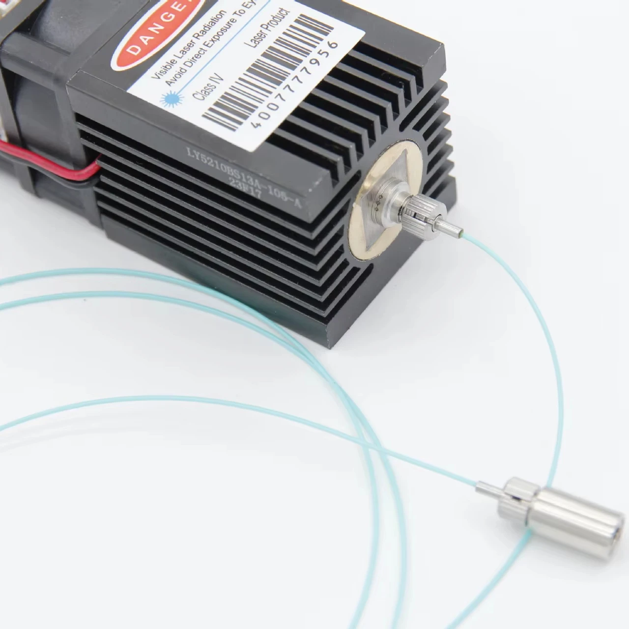 

Мощный лазерный модуль с зеленым волоконным выводом 520 нм 650 мВт для медицинской визуализации (ATV&UTV)