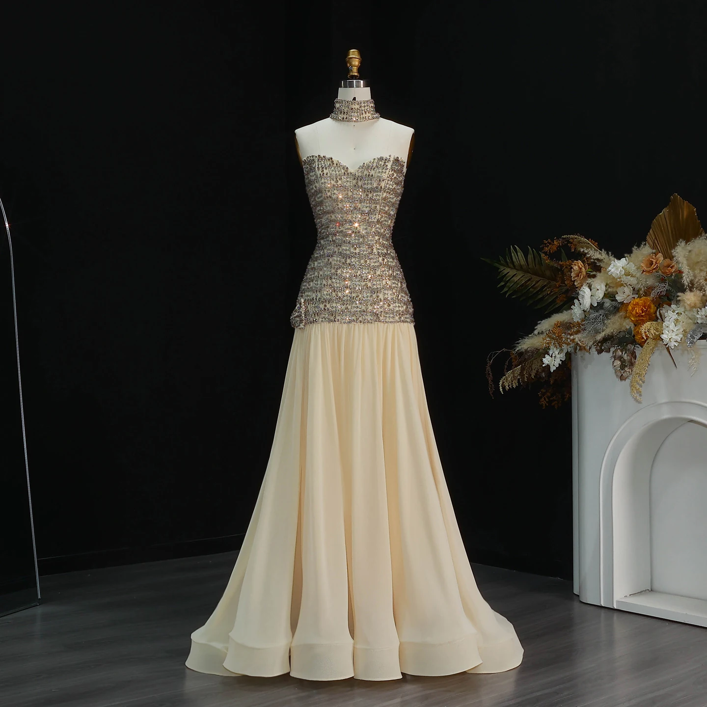 Sharon Said Luxuriöses Abendkleid mit goldenen Kristallperlen, herzförmigem Ausschnitt und Choker aus Chiffon, formelle Partykleider für besondere Anlässe SS504 Custom
