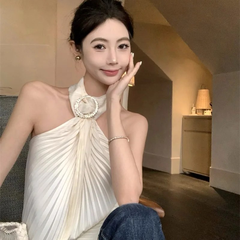 純粋な欲望セクシーガール豪華な装飾プリーツダイヤモンドサテンサマー新作肩出しストラップトップ女性用
