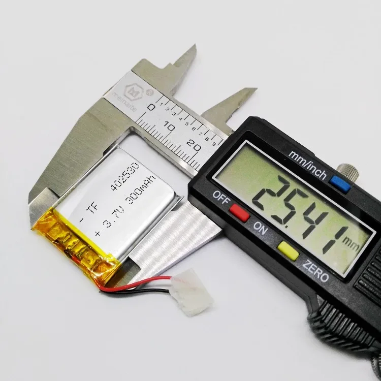 بطارية مدمجة عالمية قابلة لإعادة الشحن، بطارية ليثيوم 3.7 فولت، bl950a e C8، سعة كبيرة.