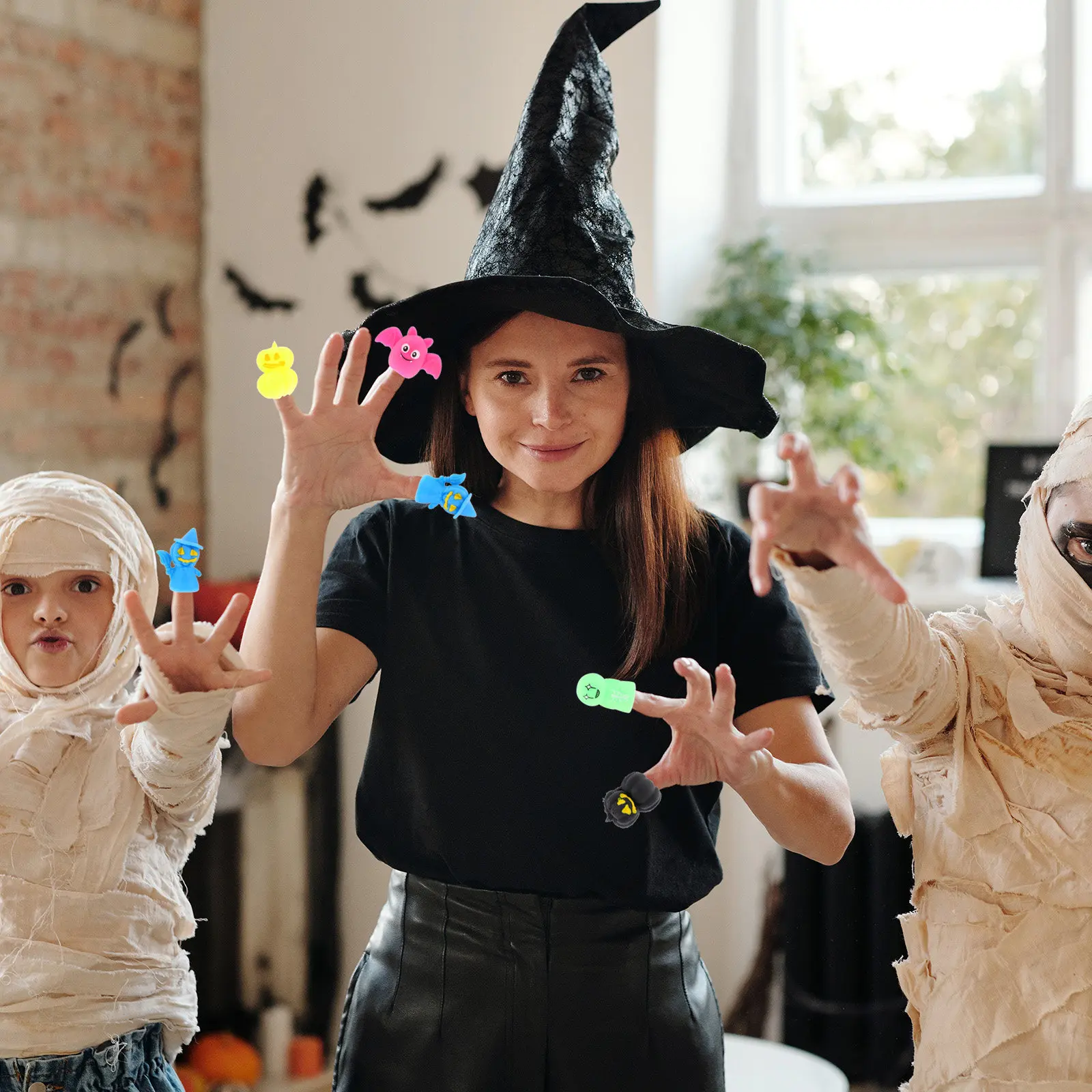 

5Pcs Halloween Finger Puppets Cartoon Finger Puppet Set for Party Storytelling Interactive Fun Bulk Gift Hand Puppets