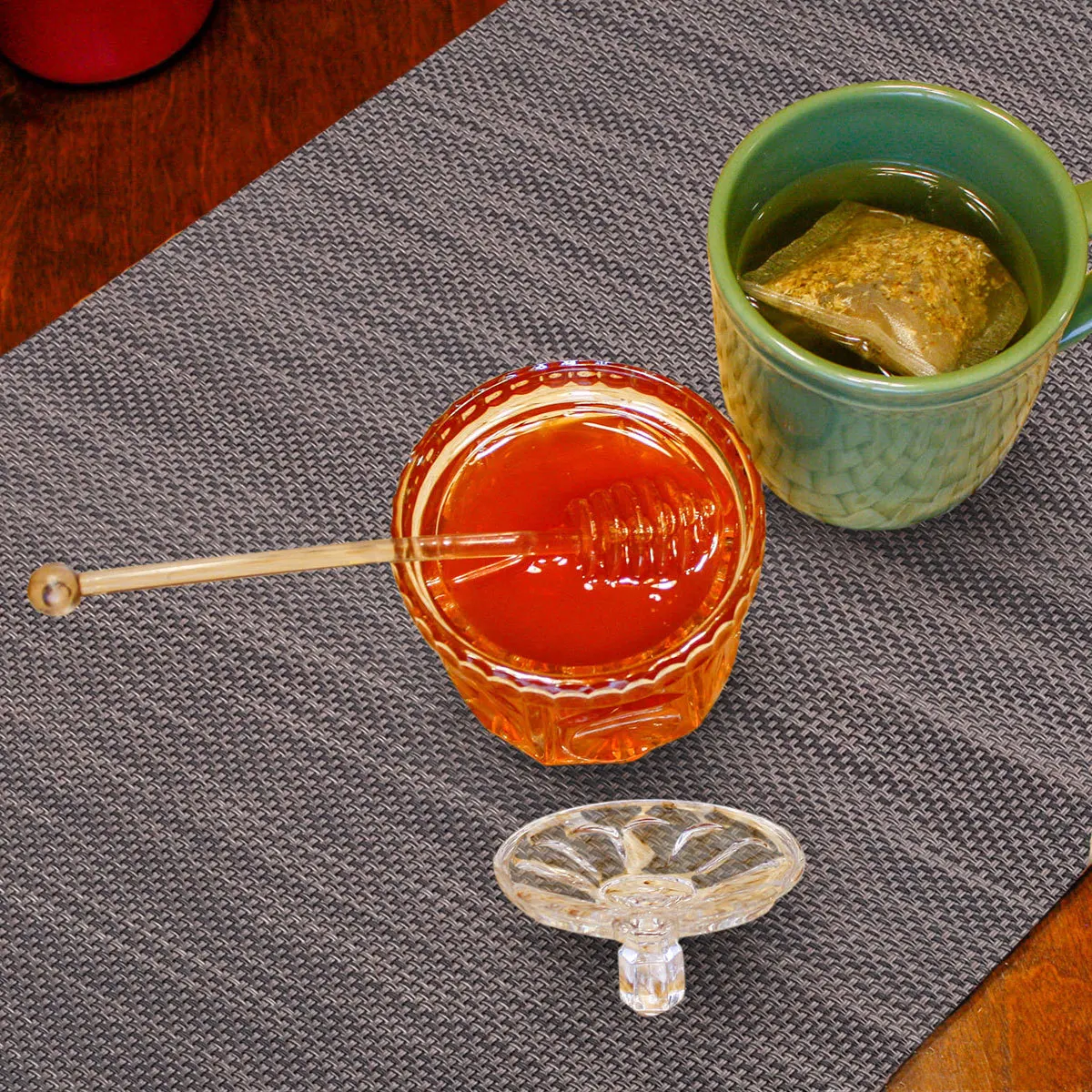 

6Pcs Heat Insulated Placemats PVC Table Mat Skid Resistance Thermal Protection for Home Hotel Restaurant Use Brown Rectangle