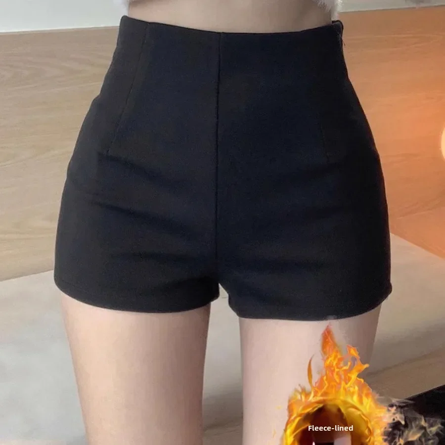 

Women's High-waisted Black Furry Shorts 2025 New Fall Winter Outerwear A- line Base Heat Pants Fashionable Female