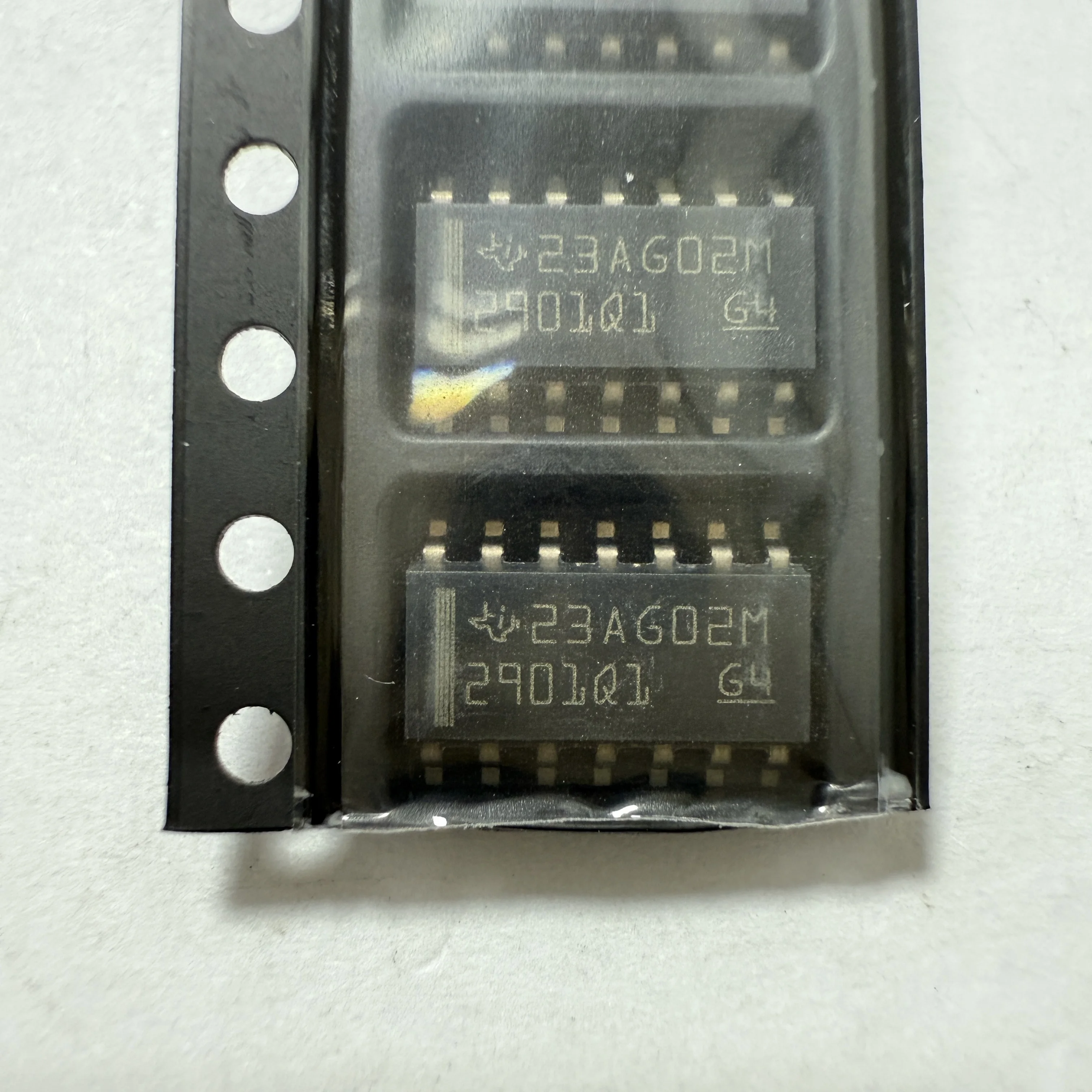 50 قطعة/الوحدة LM2901QDRQ1 (المقارنات)