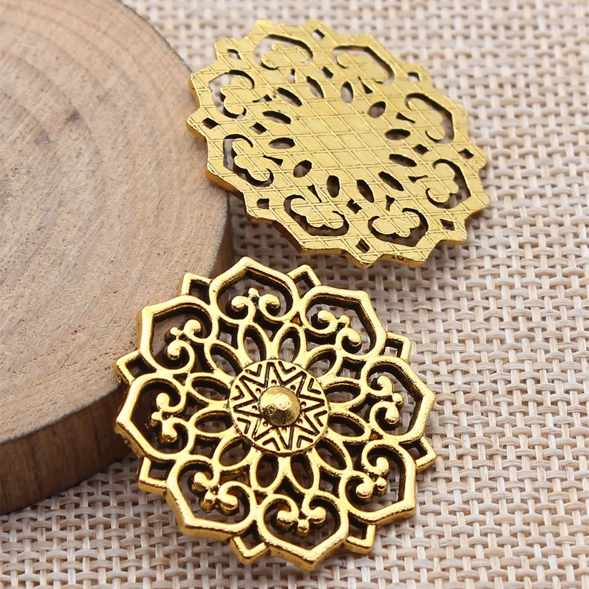 WYSIWYG 4pcs Charms Flower Antique Bronze Color Alloy DIY Jewelry Making Accessories 31x31mm