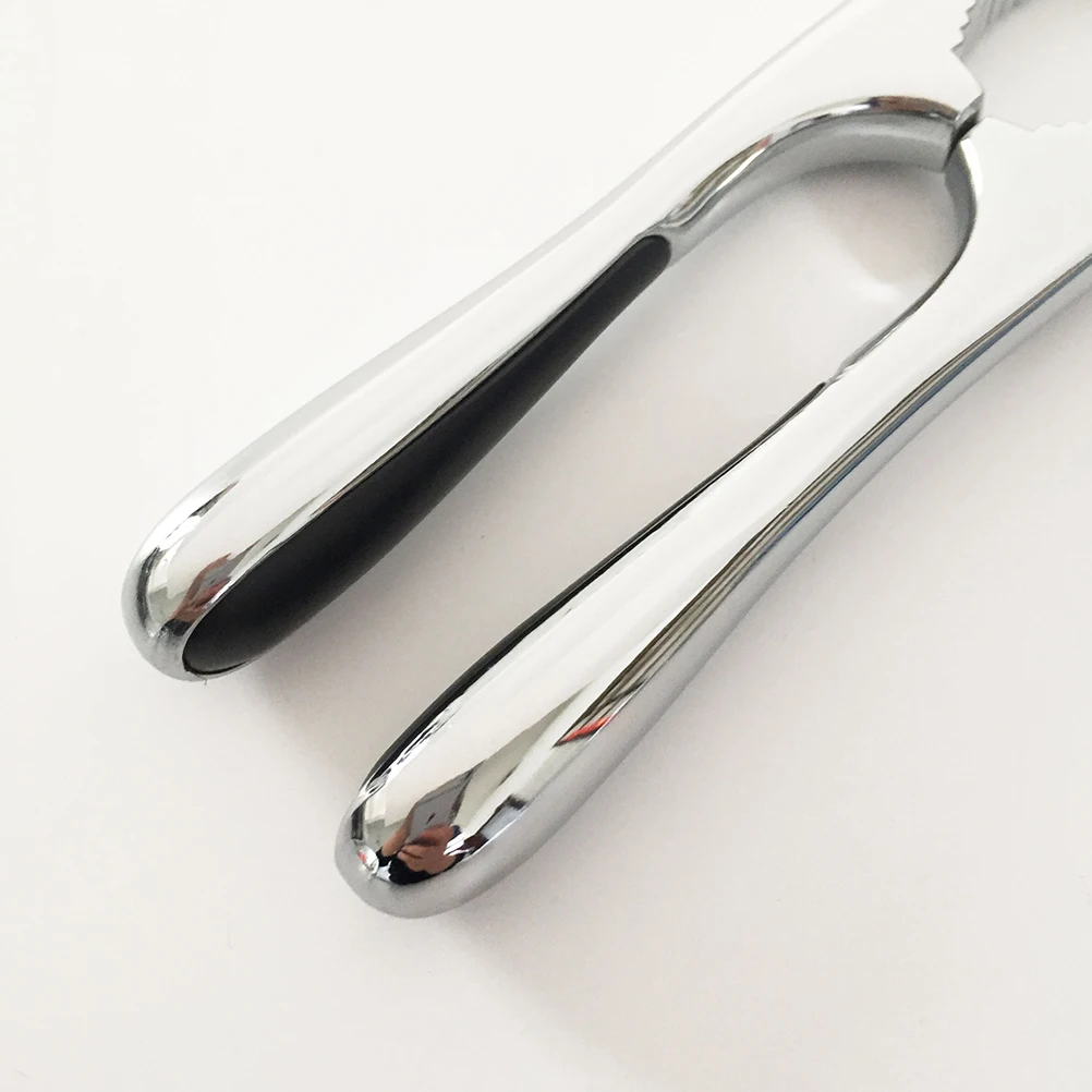 

Walnut Cracker Heavy Duty Zinc Alloy Nut Opening Tool Ergonomic Non-Slip Handle Compact Lightweight Kitchen Gadget For All Nuts