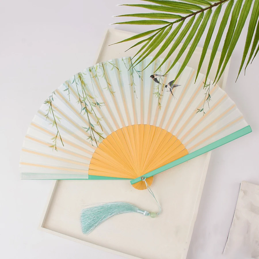 Retro Flower Pattern Home Decoration Elegent Bamboo Folding Fan Handheld Fan Dance Performance Props