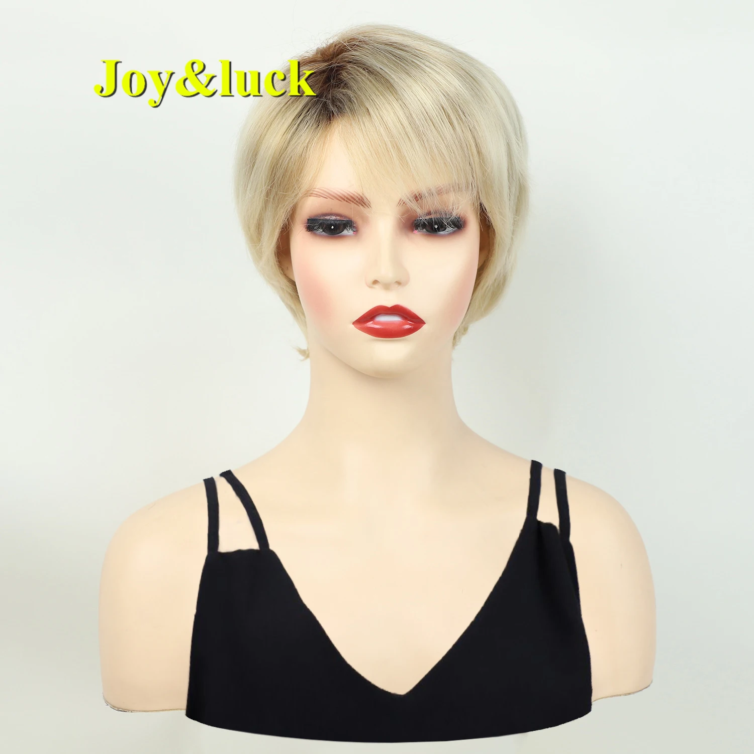 

The synthetic short straight white gold wig for women can showcase a unique personal charm and is suitable for both daily and ho