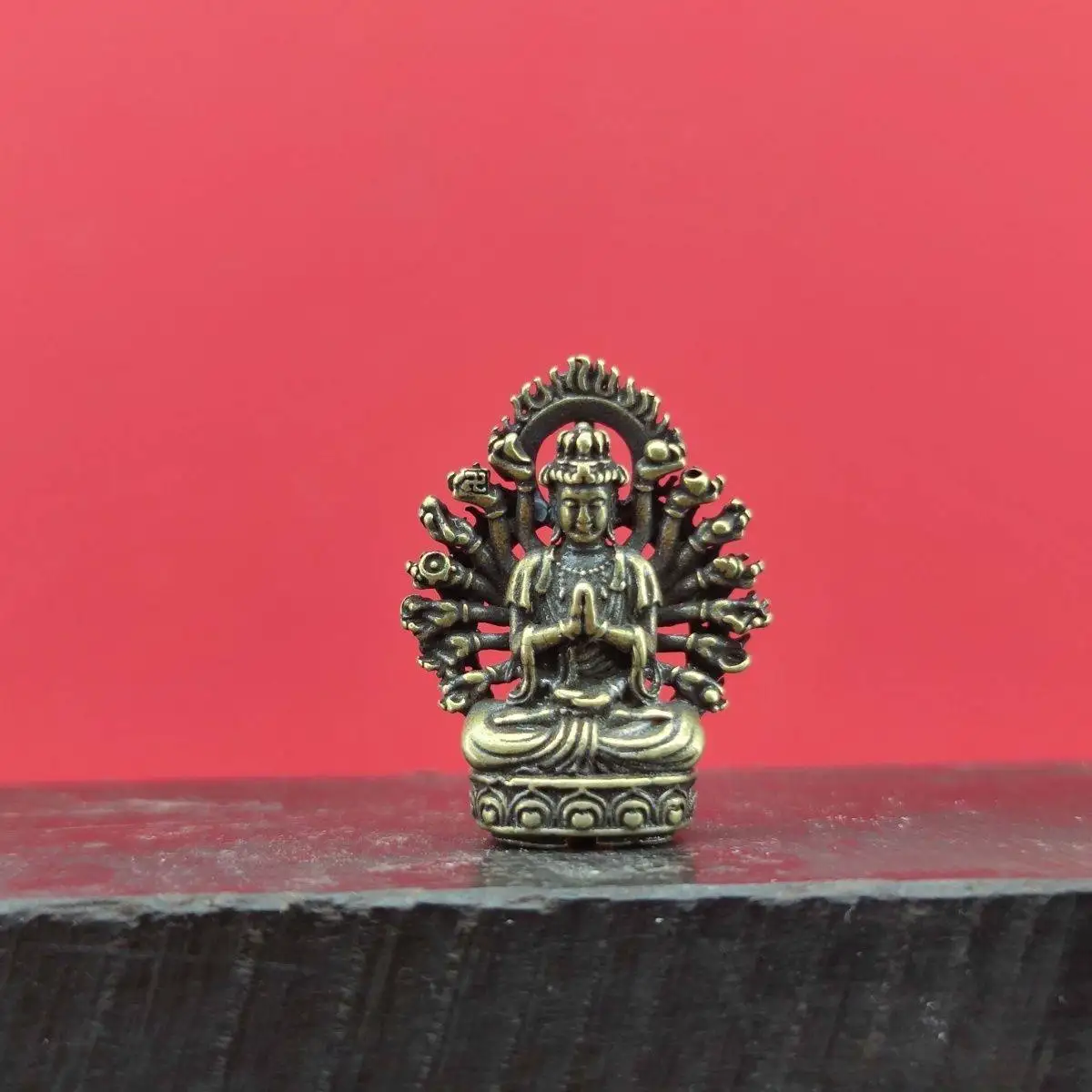Thousand-Hand Guanyin Buddha Statue Ornament, Brass Bodhisattva for Home Worship, Small Copper Idol