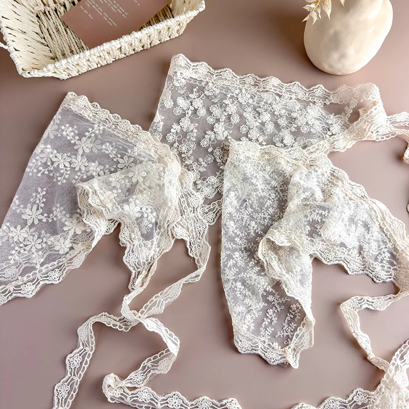 White Floral Lace Triangle Scarf for Women Bohemian Head Scarf Wrap Skirt Cover Up Slimming Versatile Lightweight Daily