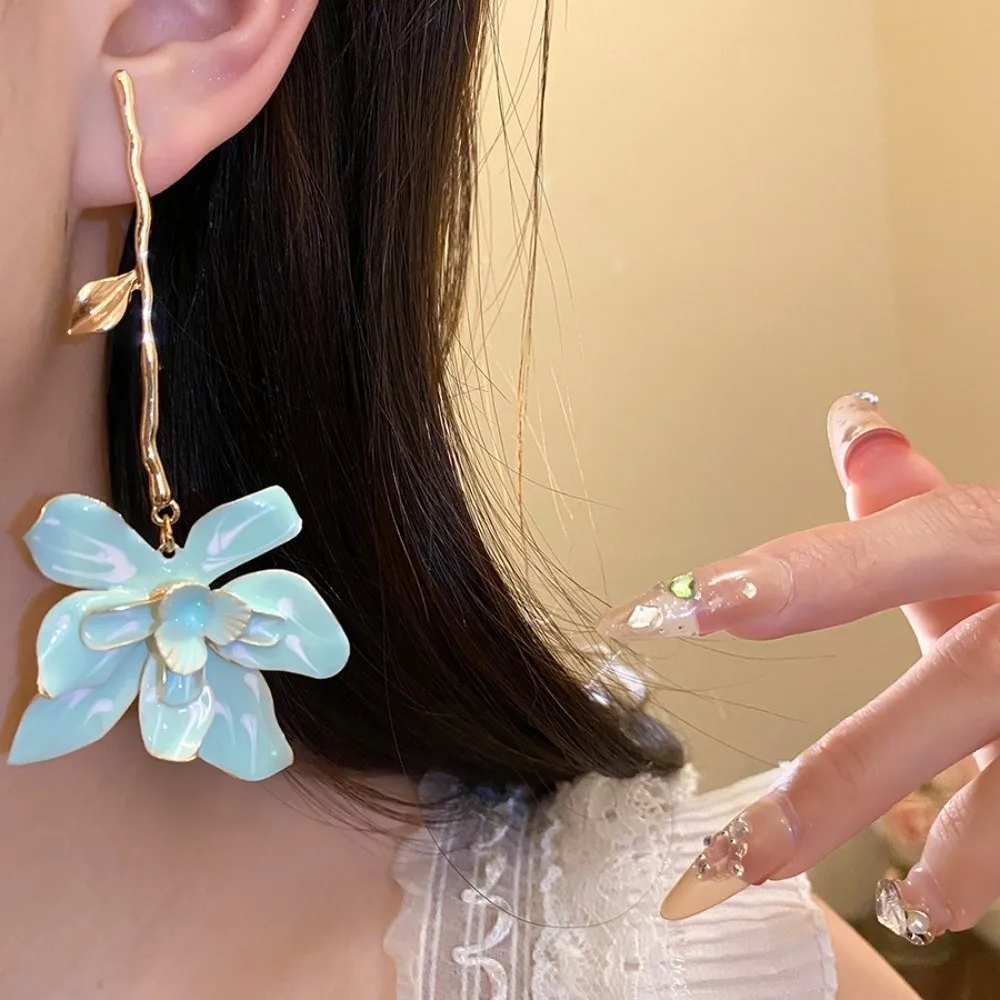 Alloy Enamel Flower Drop Earrings Big Flower with Leaf Stalk Floral Pendant Earrings Fashion Summer Beach Stud Earrings Vacation