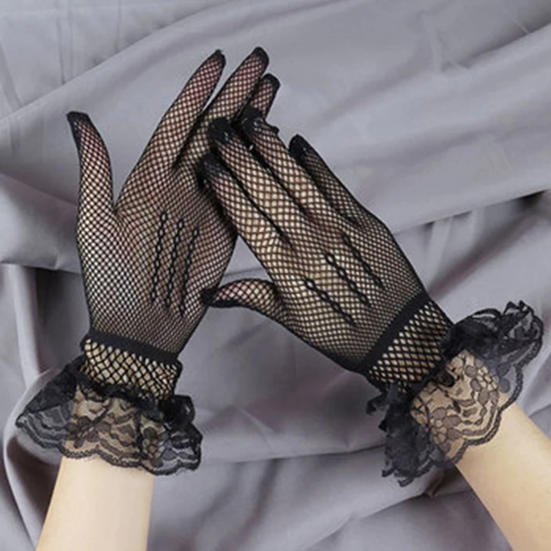 1Pair Elegant Ladies Short Lace Gloves New Sheer Fish Net Black White Prom Party Female Fashionable Solid Color Mittens