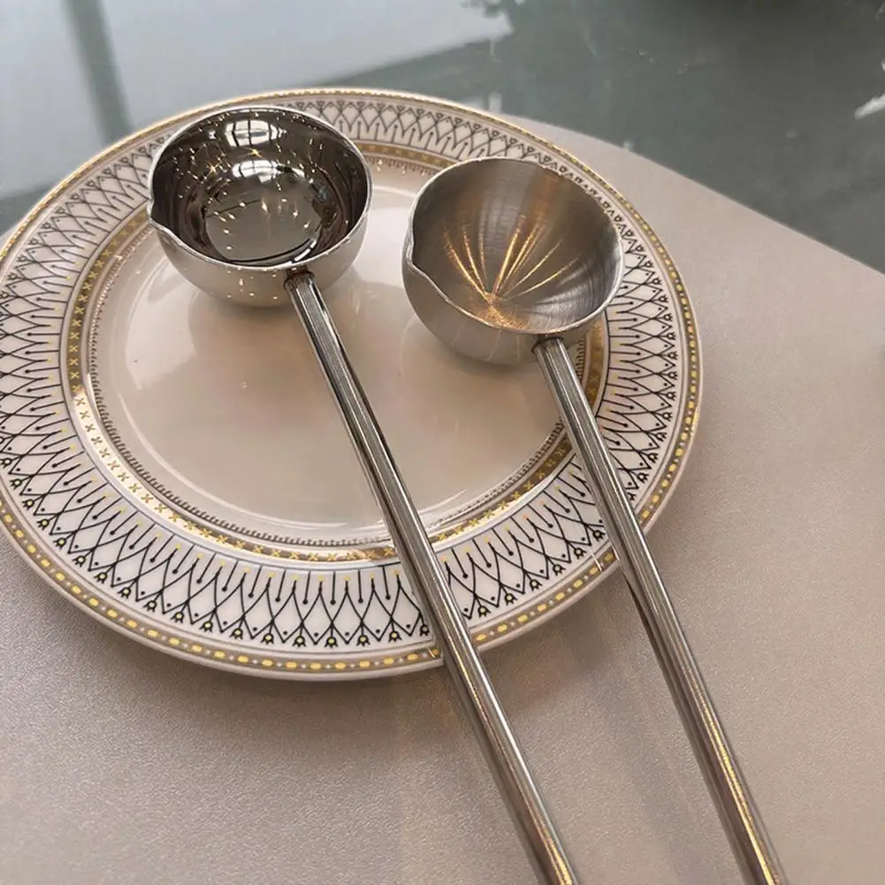 Extended Handle Grease Spoon Stainless Steel Anti-Slip Corrosion Resistant Oil Soup Pouring Spoon Restaurant Serving Spoon
