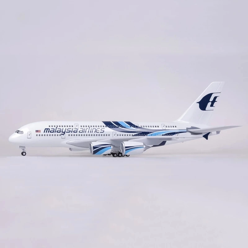 1/160 46CM Airplane Airbus 380 A380 Malaysia Airline Model Light Wheel Diecast Plane Collection Airliner Gift Toys Kids Display