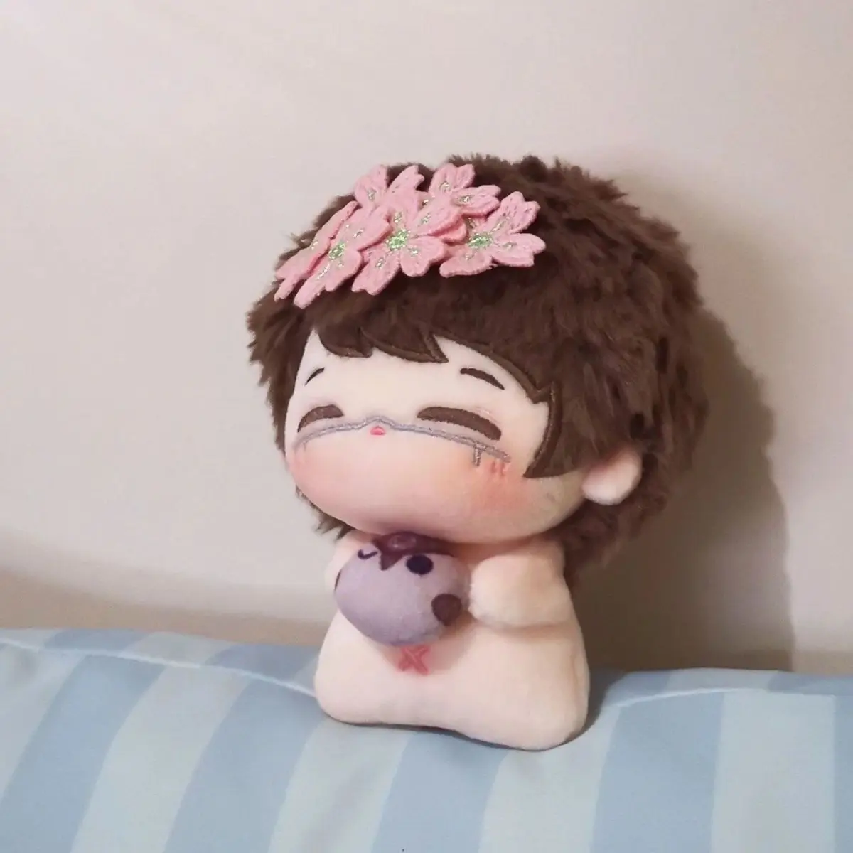 

Stuffed 10cm Anime Identity V Prophet Eli Clark Owl Cartoon Plush Doll Toy COS Dress-up Children Adults Collectible Cotton Gifts