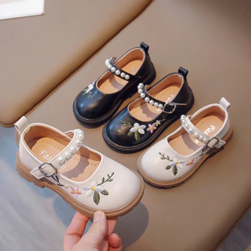 

Girls Leather Shoes Embroidery Flowers Princess Sweet Kids National Style Flats Children's Flat Mary Janes Soft Dress Shoes Soft