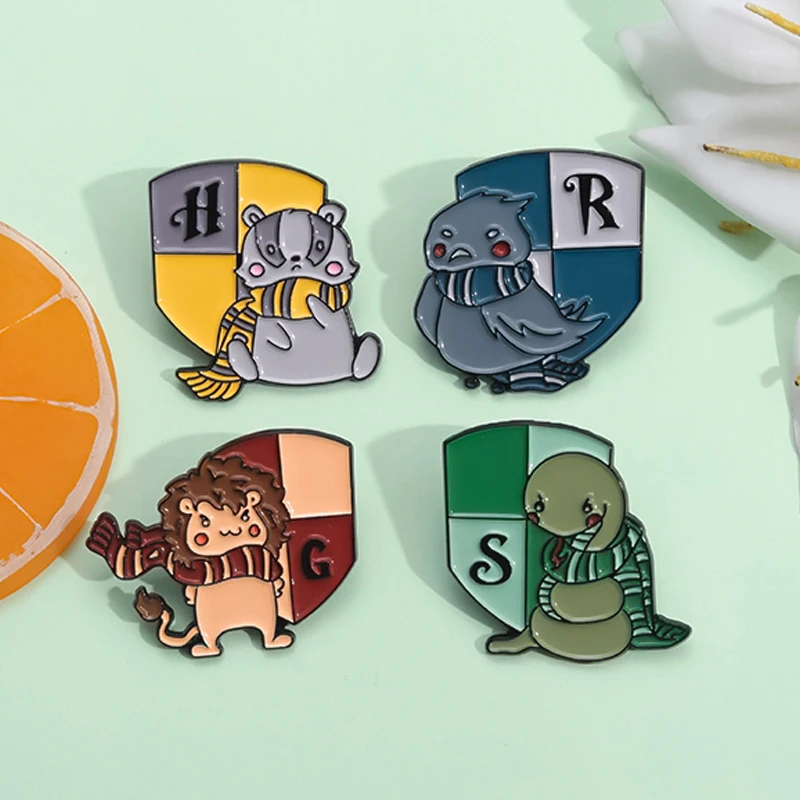 Harries School Animal Shield Enamel Pins Anime Raccoon Lion Elf Wizarding Academy Brooches Lapel Badge Jewelry Gift For Friends