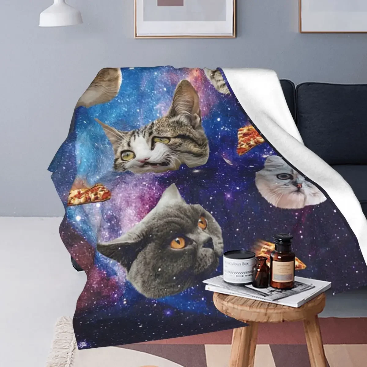 Space Cat Heads Blankets Soft Warm Flannel Throw Blanket Cover for Bed Living room Picnic Travel Home Sofa